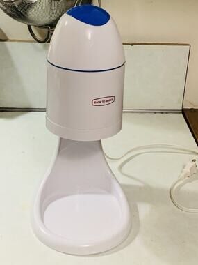 Back to Basics Hawaii Ice Shaver White Snow Cone Maker Electric Snow Shredder